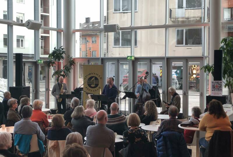 Lama på Kafé Kurt